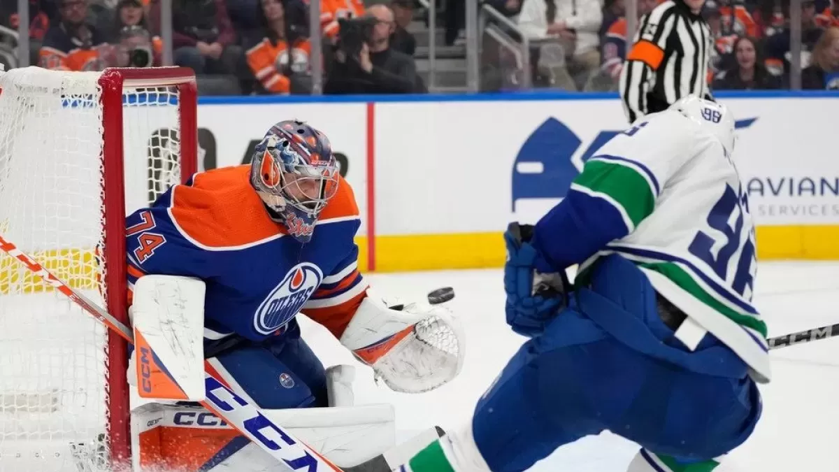 Canucks: Canucks hold off Oilers in Game 3 to retake playoff series lead...