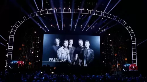 Pearl Jam cancel more tour dates due to illness