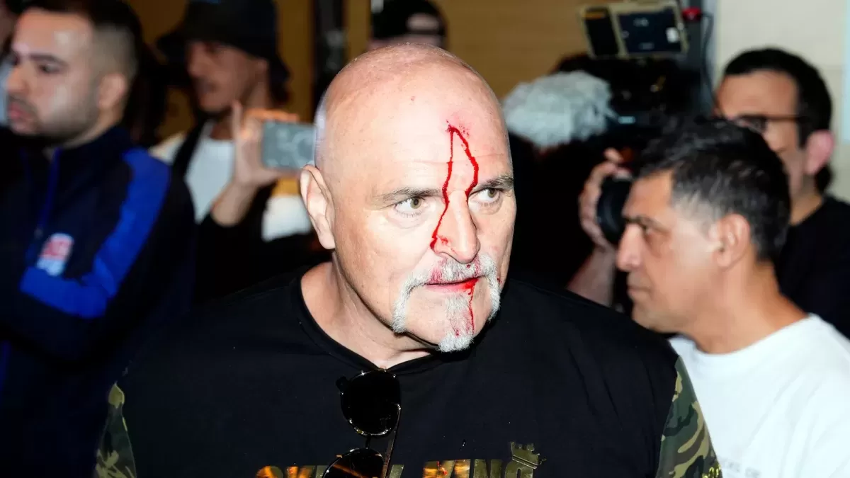 Tyson Fury's dad appears to headbutt member of Oleksandr Usyk's entourage at media day fracas